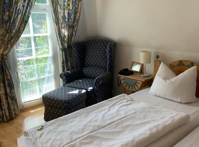 Zwei Laender Otel Apolda